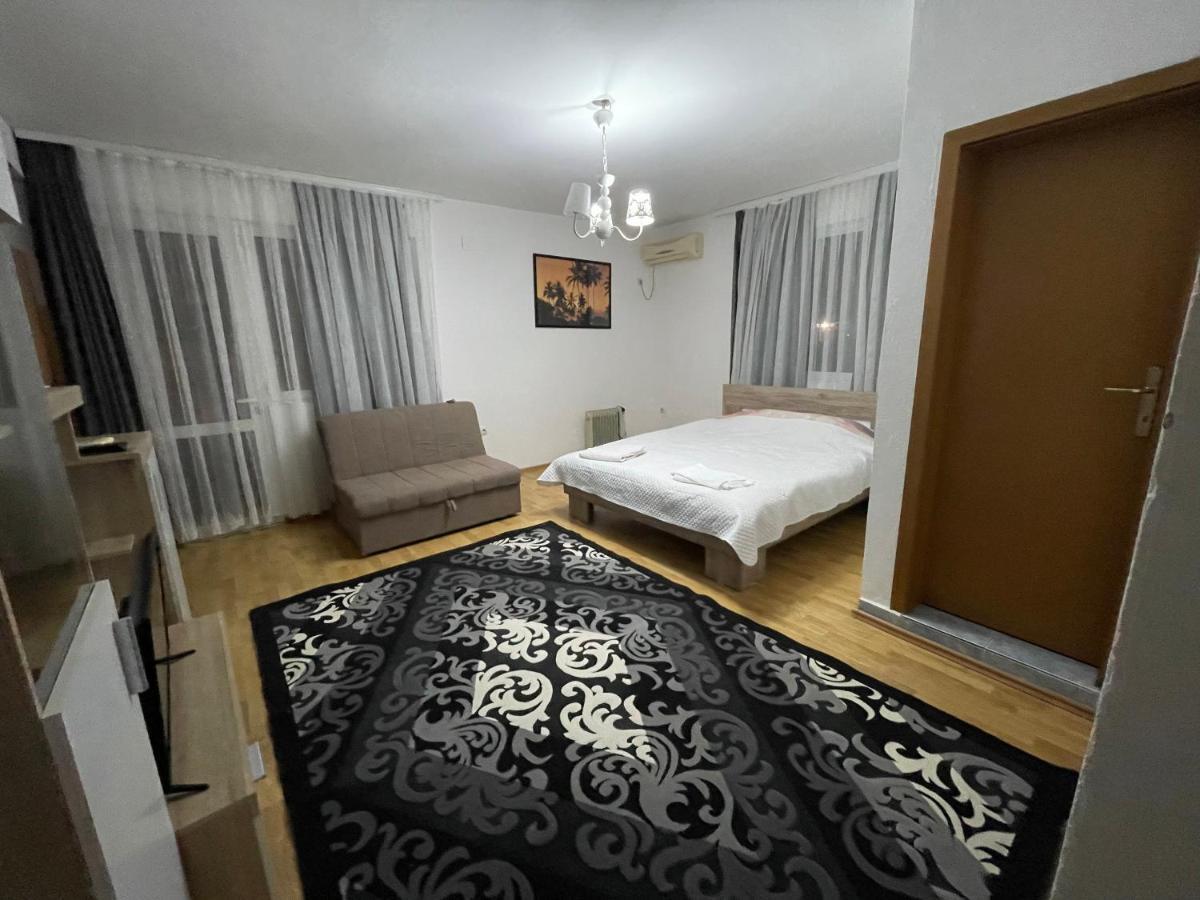 Apartments Dibra Ulcinj Bagian luar foto